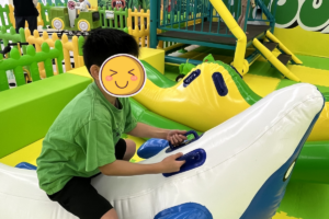 The Kidsマックスバリュ高屋店の室内の様子