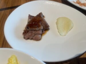 リーベルホテル大阪の朝食のステーキ